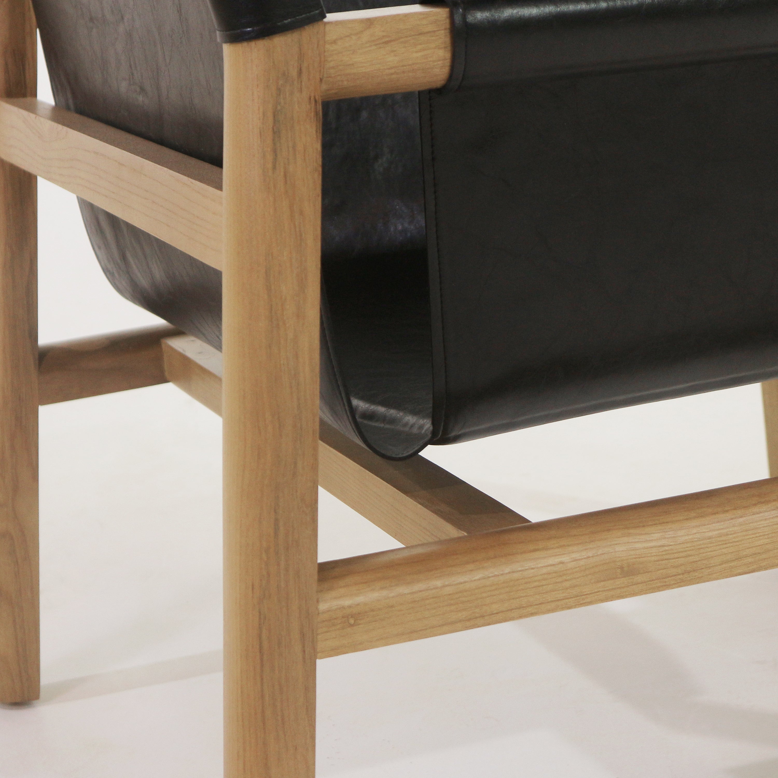 Toronto Leather & Teak Lounge Chair Teak