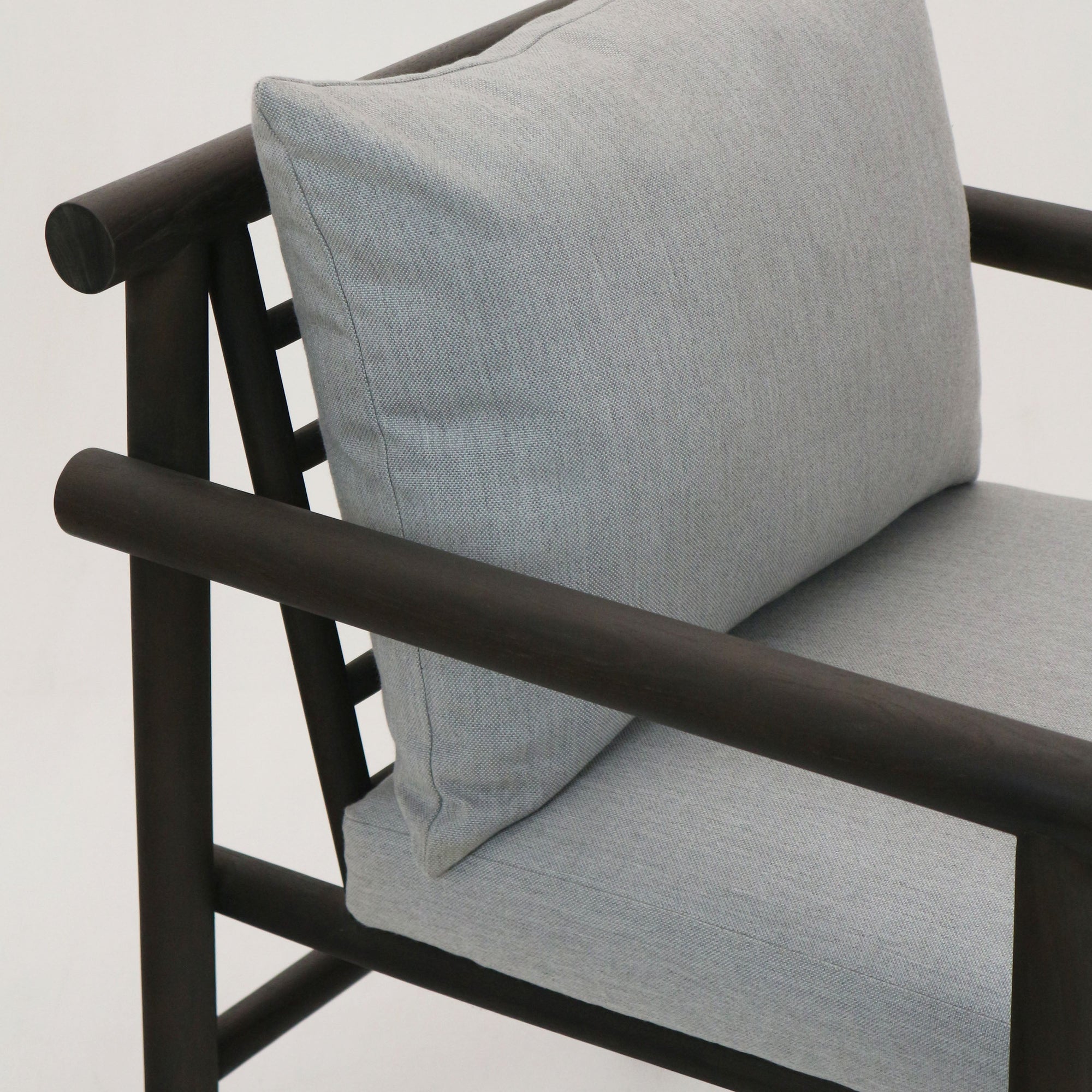 Pantia Patio Chair with Sunbrella Fabric - INTERIORTONIC