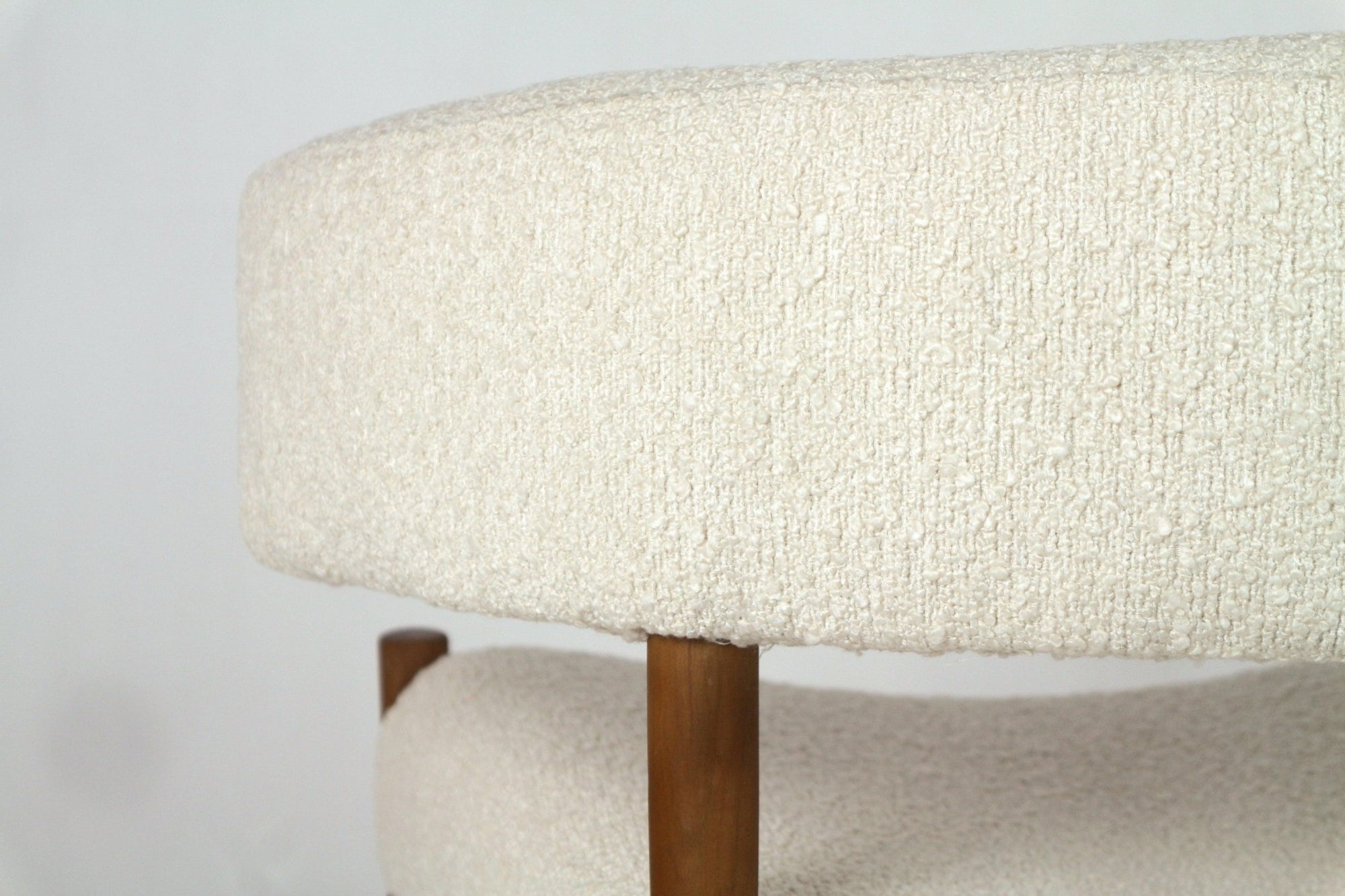 Ring Dining Chair with Alpaca Boucle - INTERIORTONIC