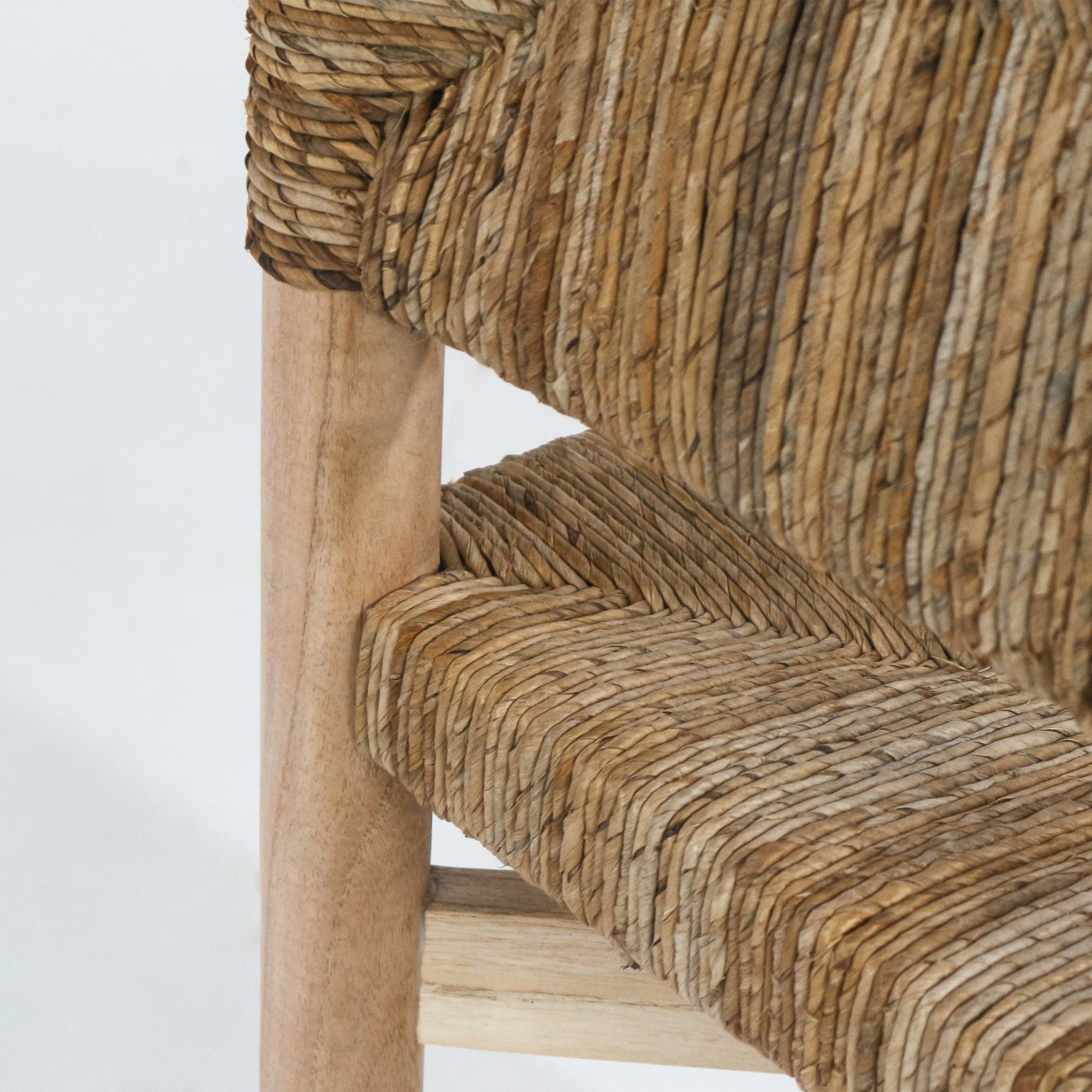 Sarande Counter Stool In Teak And Seagrass - INTERIORTONIC