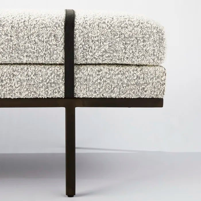 Salisbury Boucle End of Bed Sitzbank - INTERIORTONIC