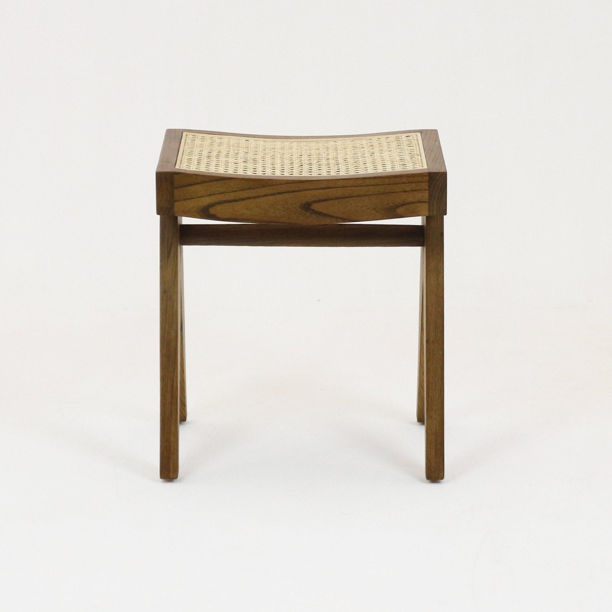 Pierre Jeanneret Taburete de pie - INTERIORTONIC