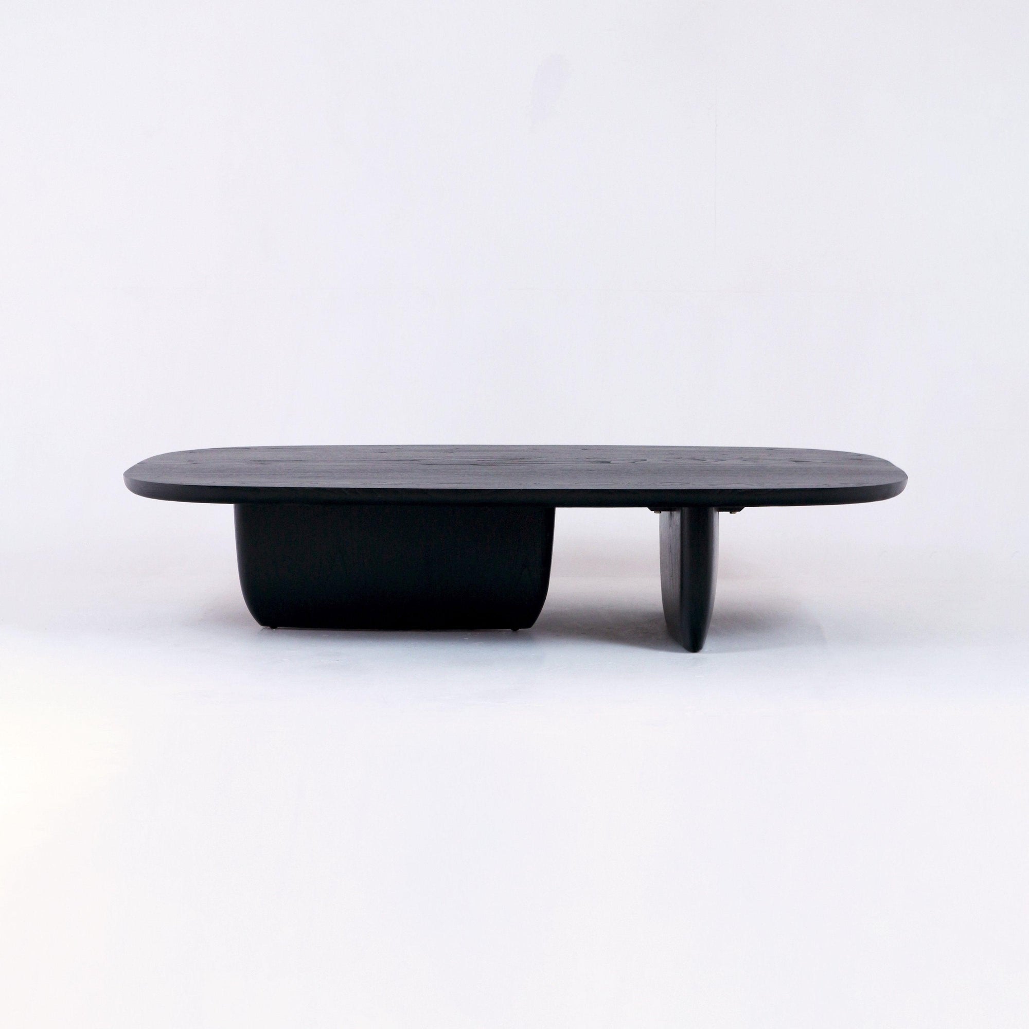 Mesa Baja Samara en Negro Ahumado - INTERIORTONIC