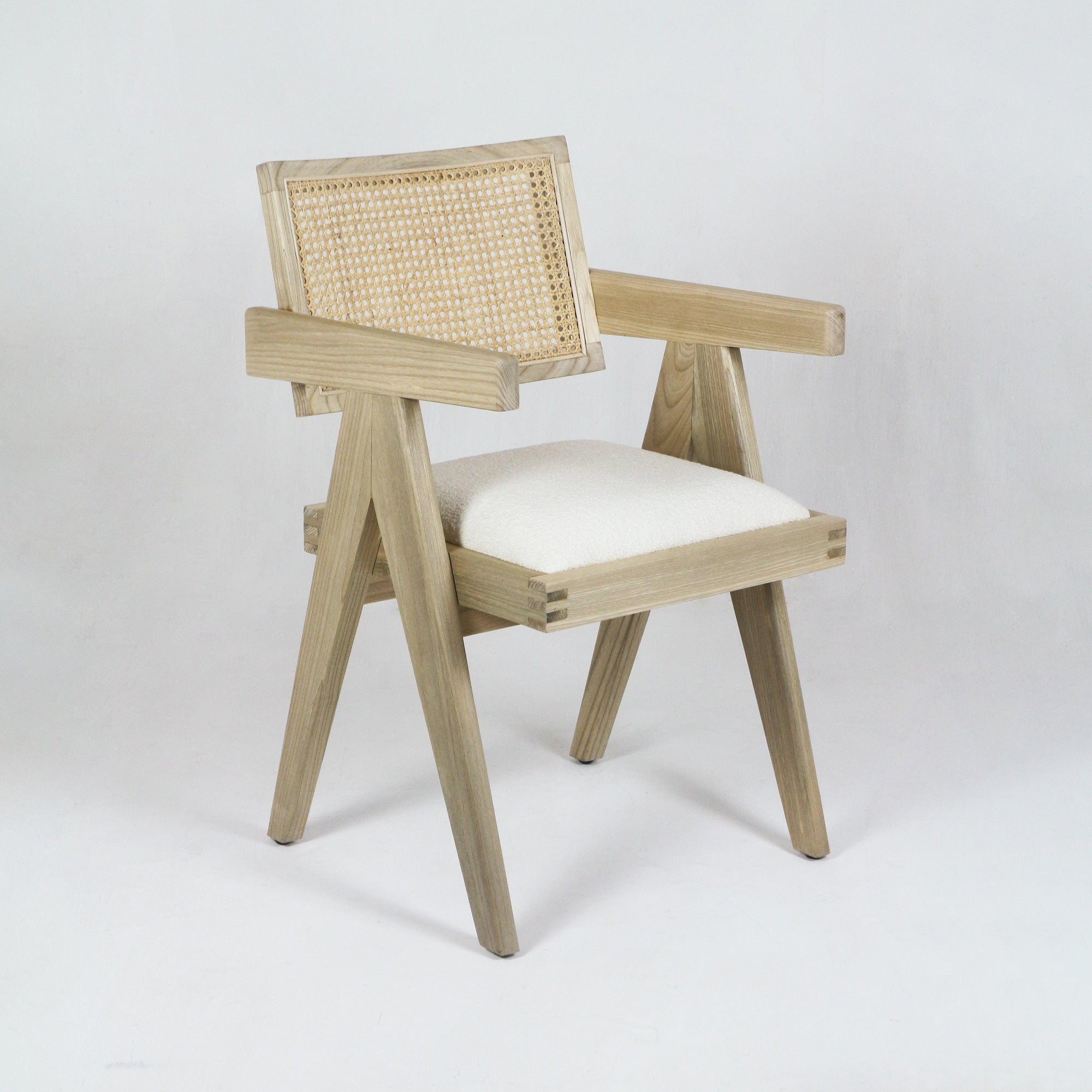 Chaise de salle à manger ou de bureau tapissée Jeanneret Frêne massif - INTERIORTONIC