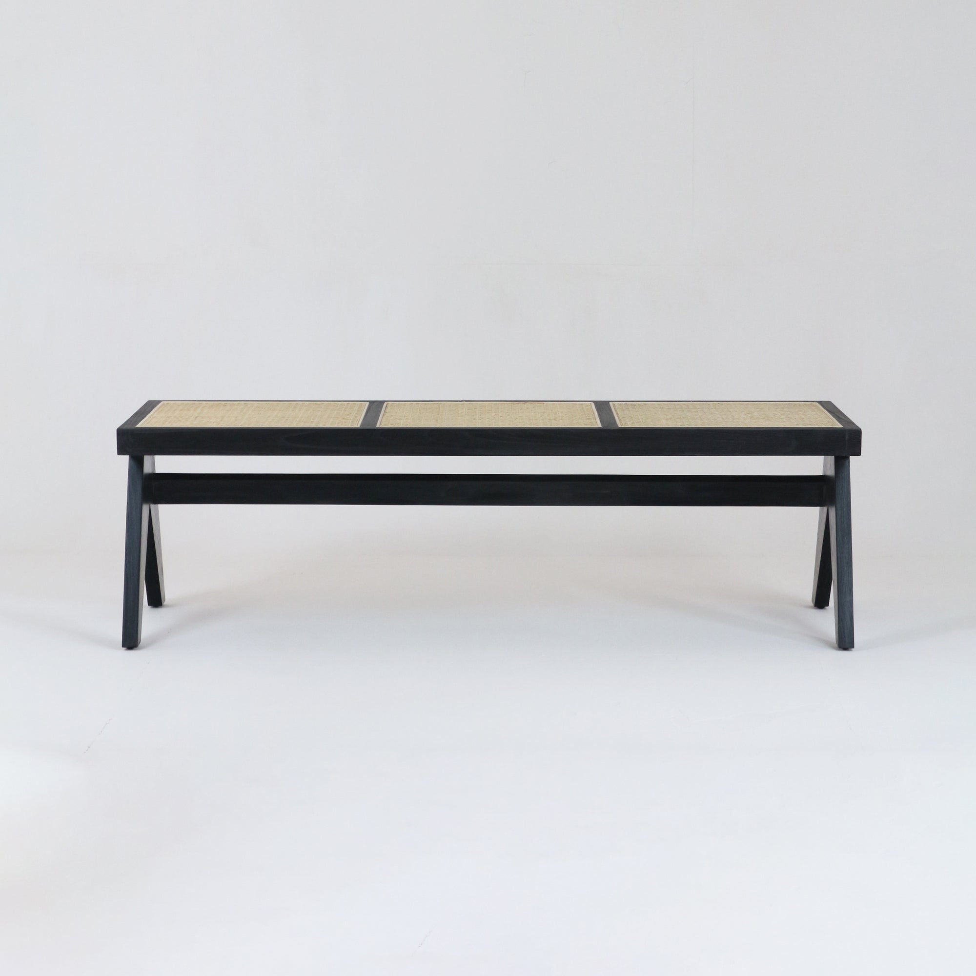 Banc en rotin Pierre Jeanneret