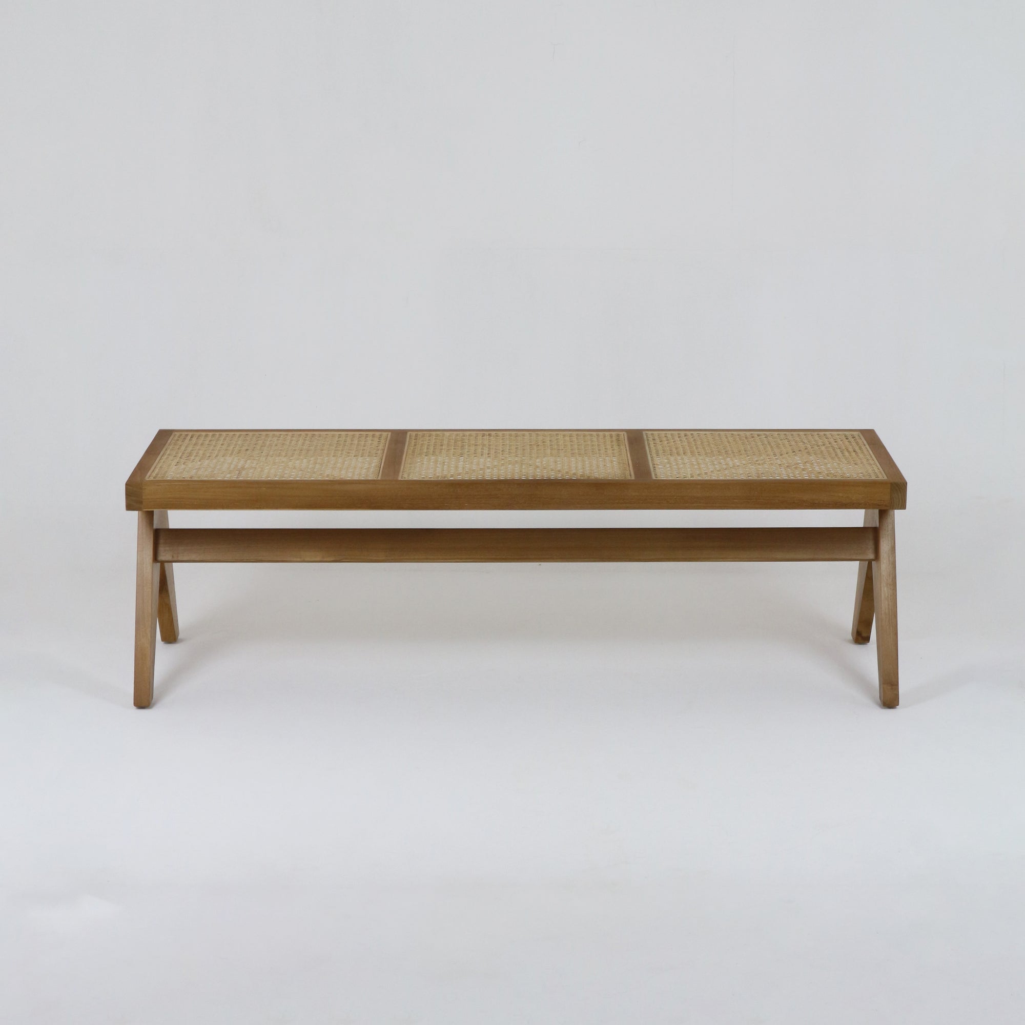 Banc en rotin Pierre Jeanneret