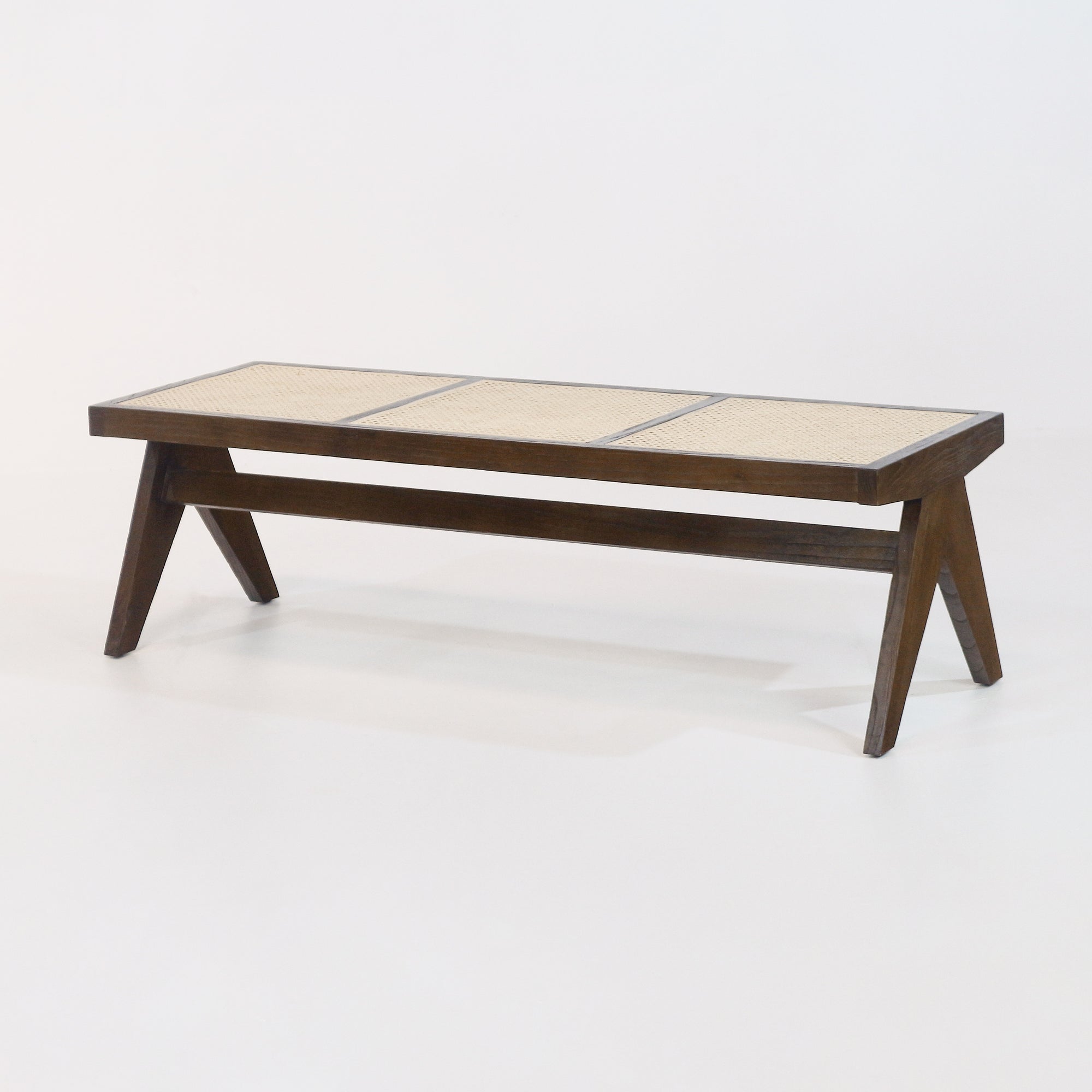 Banc en rotin Pierre Jeanneret