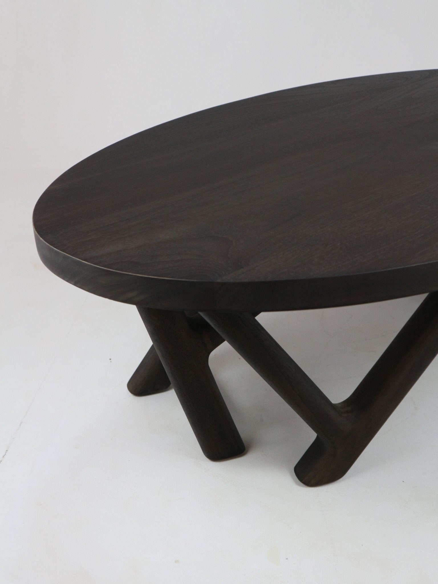 Table basse Brauden en acajou fumé noir - INTERIORTONIC