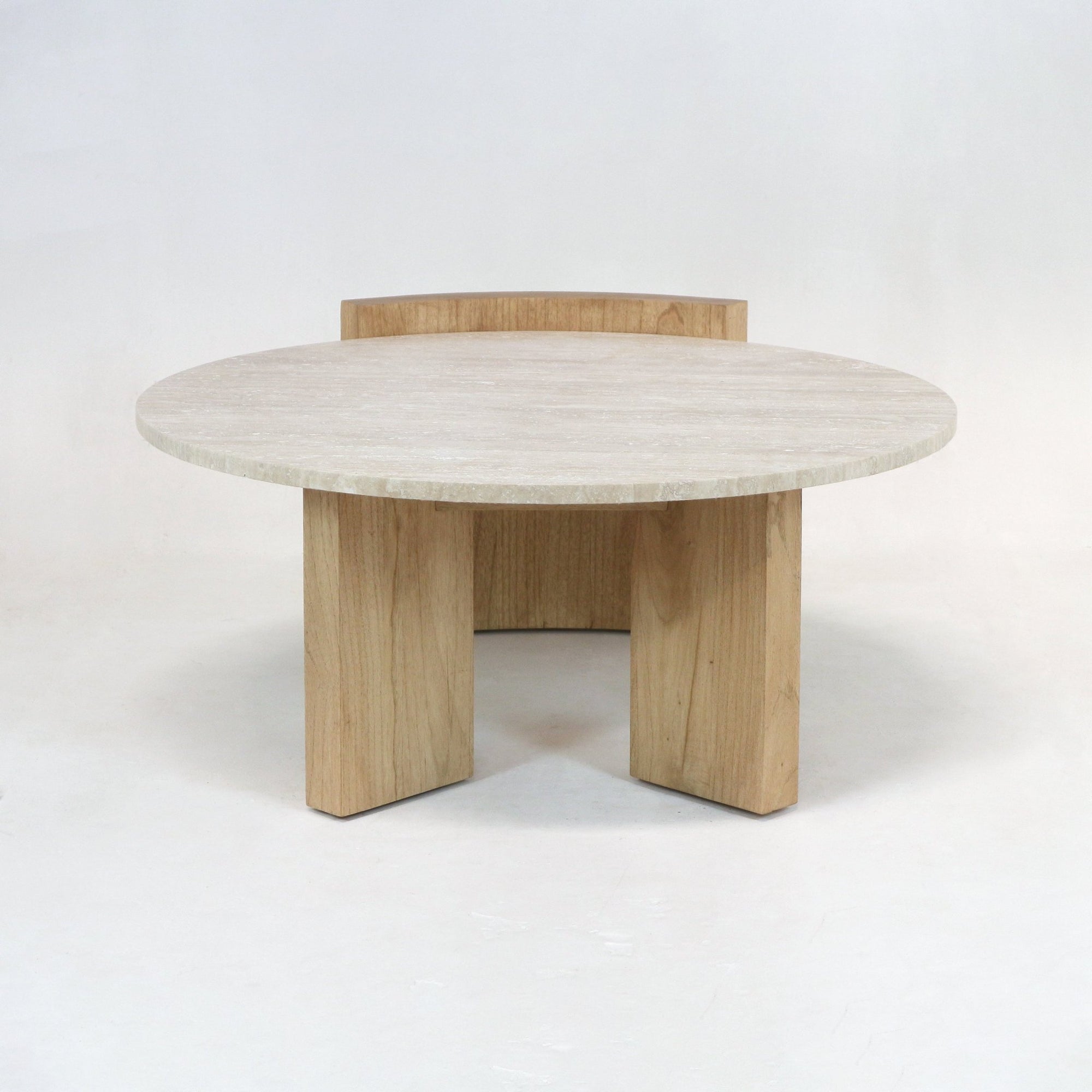 Table basse Cordoba en bois massif et travertin - INTERIORTONIC