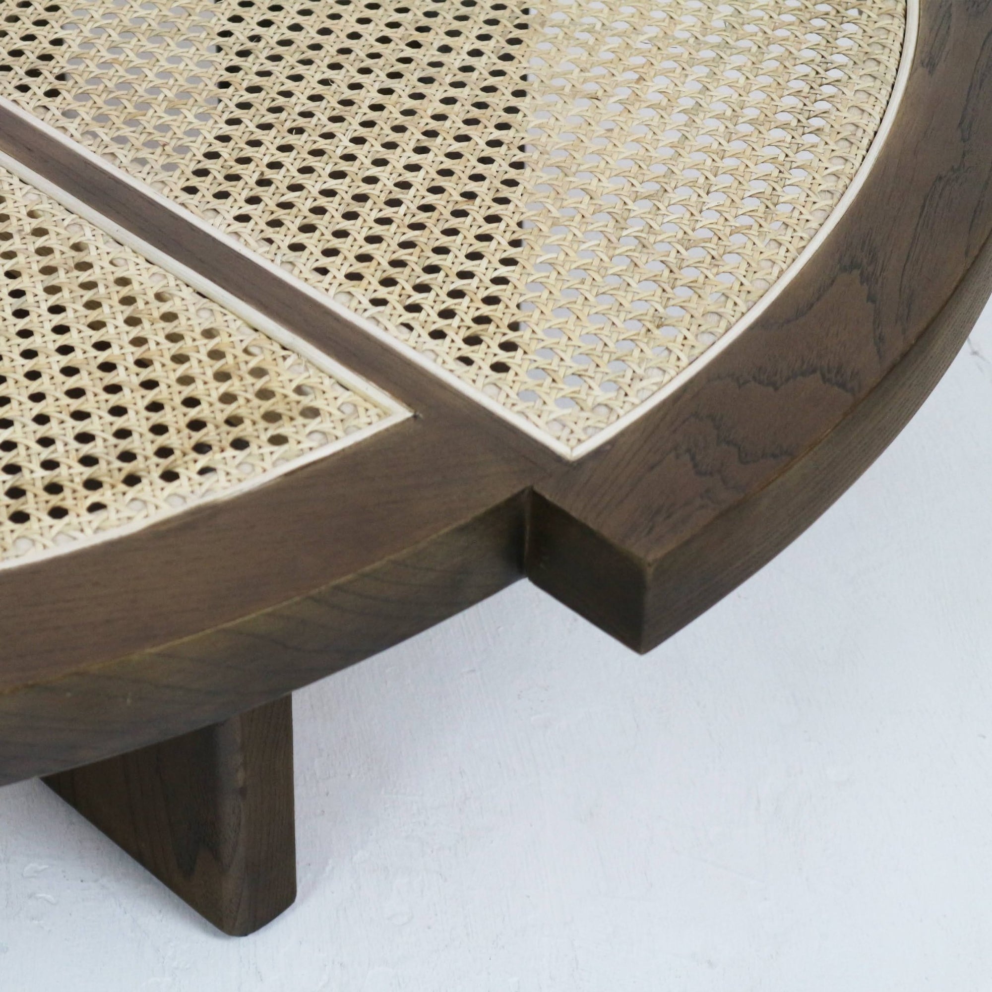 Table basse Rio en bois et canne Grande - INTERIORTONIC