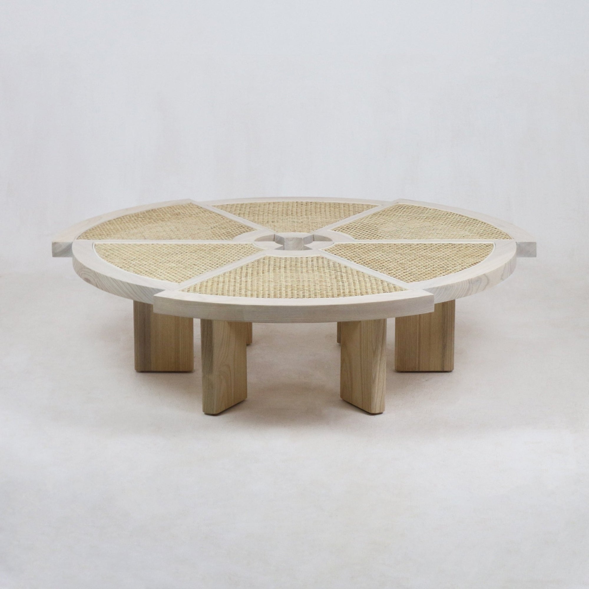 Table basse Rio en bois et canne Grande - INTERIORTONIC