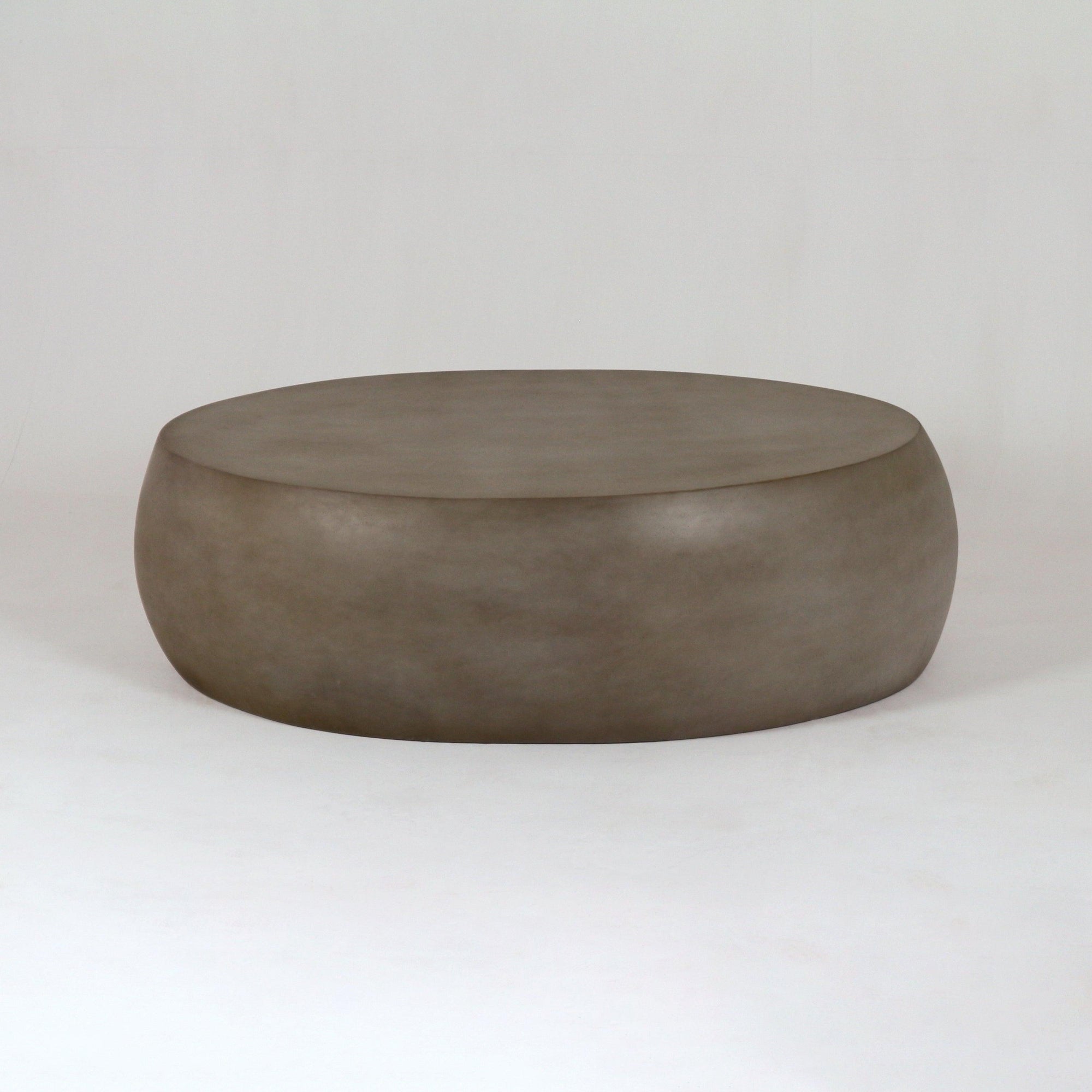 Table basse d'extérieur Pebble Fiber Conrete - INTERIORTONIC