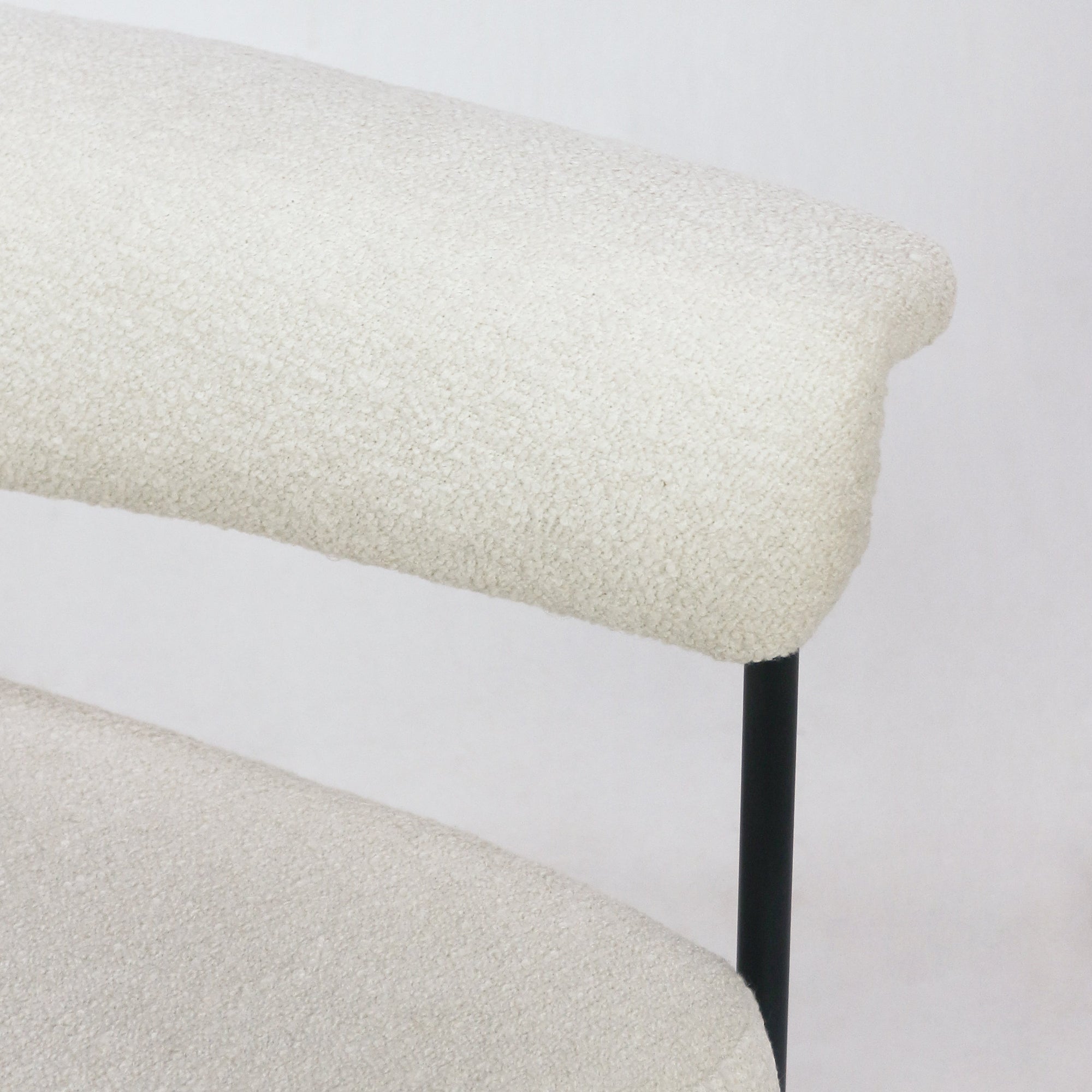 Chaise de salle à manger Mikra Cream Boucle - INTERIORTONIC